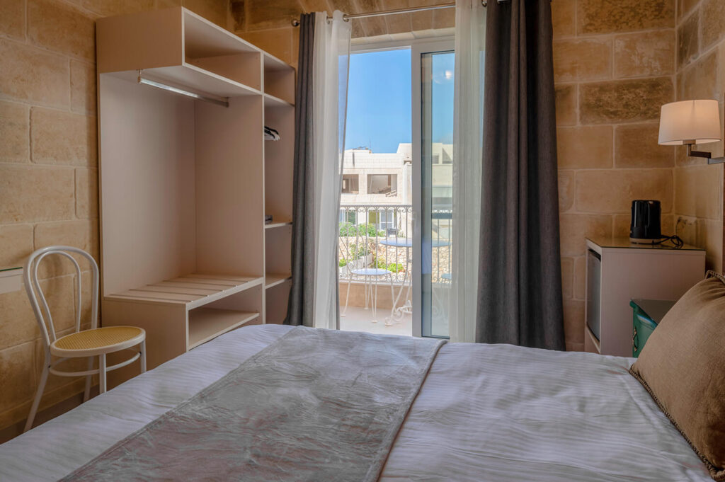 Double or Twin Room with Balcony